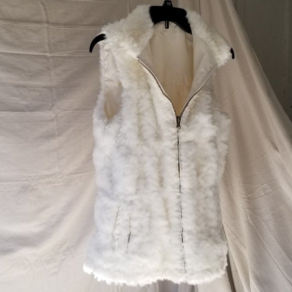 bagatelle Women’s Sleeveless White Faux Fur Reversible Vest Jacket – size Small - Picture 1 of 6